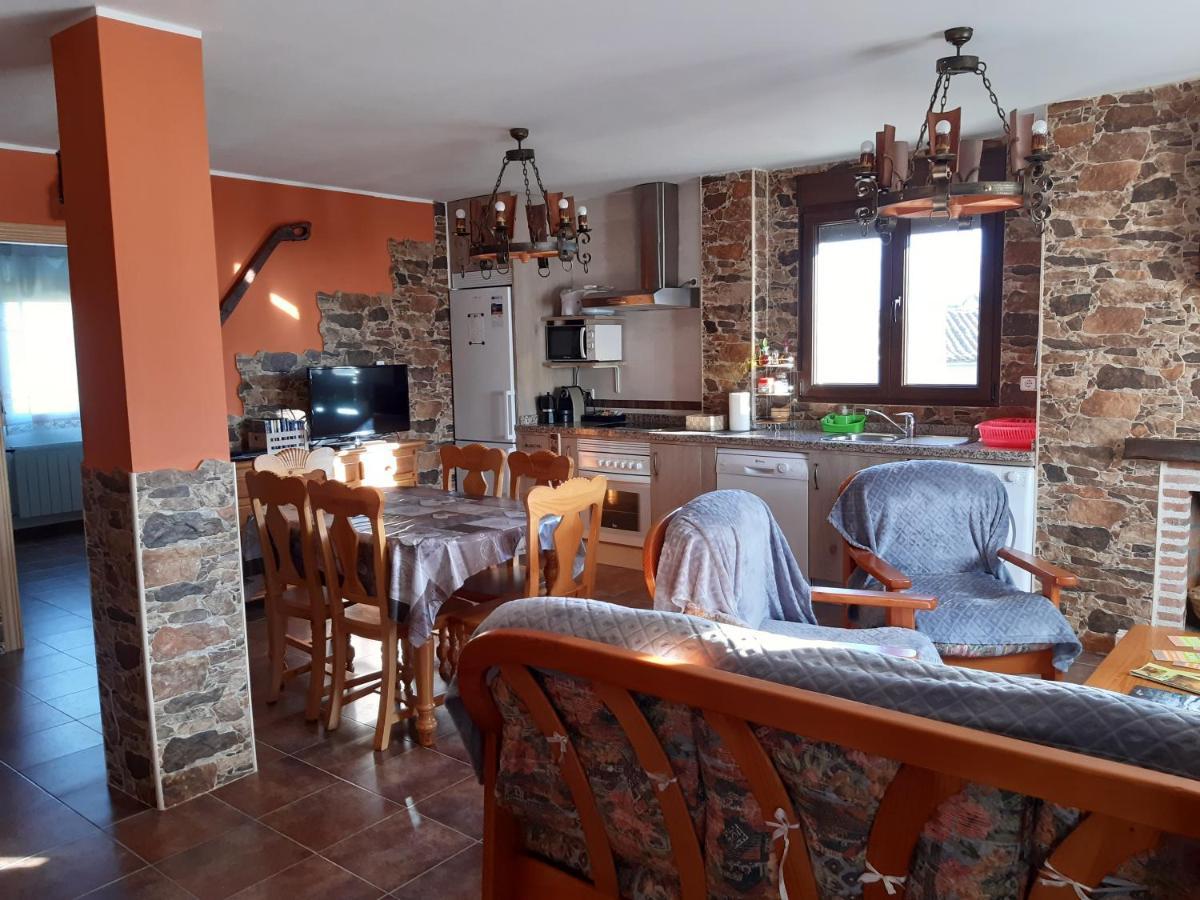 Valdefuentes de Sangusín Casa Rural Mi Descanso المظهر الخارجي الصورة