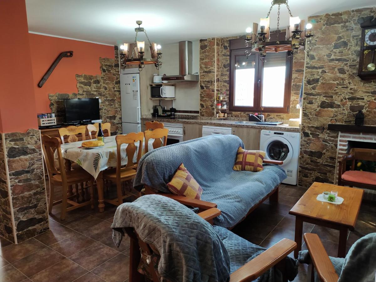 Valdefuentes de Sangusín Casa Rural Mi Descanso المظهر الخارجي الصورة