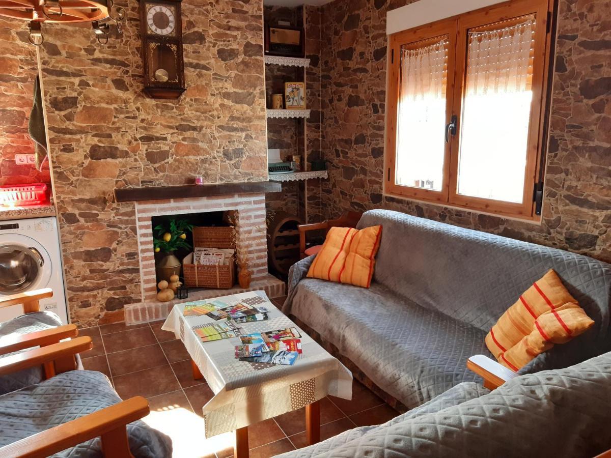 Valdefuentes de Sangusín Casa Rural Mi Descanso المظهر الخارجي الصورة